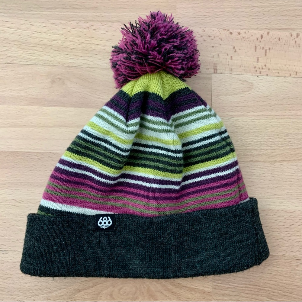 686 Winter Beanie Pom Pom Knit Hat Grey Striped Snowboard Ski OS